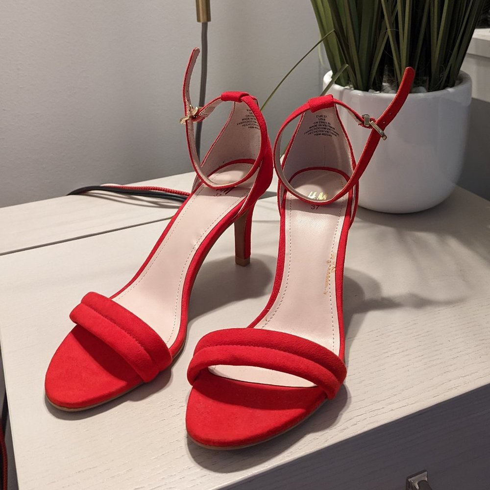H&M charming red high heels